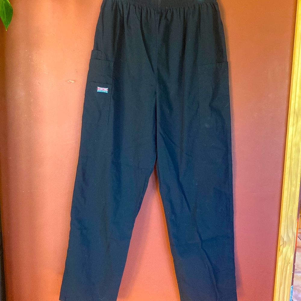 Cherokee Scrub Bottoms: Black, Men’s Medium